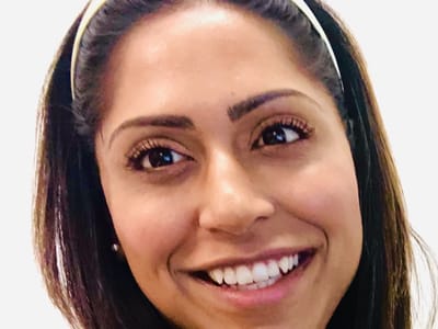 Hot Flashes During Your Period: Causes and Managing Tips