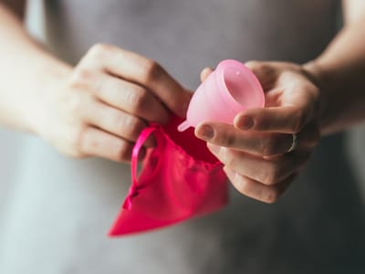 Period Pads vs Tampons: A Detailed Comparative Review